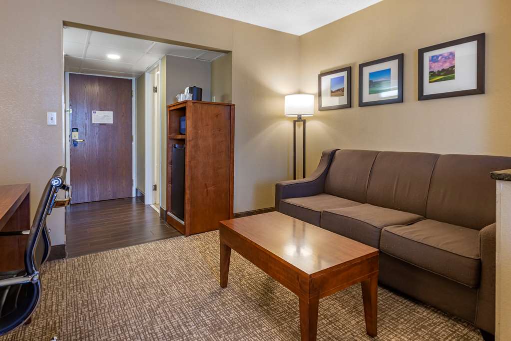 comfort suites bethlehem near lehigh university and lvi airport