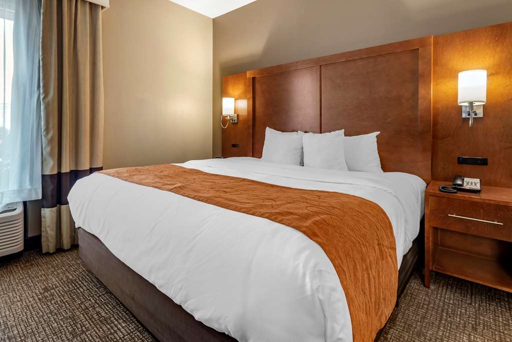 comfort suites bethlehem near lehigh university and lvi airport