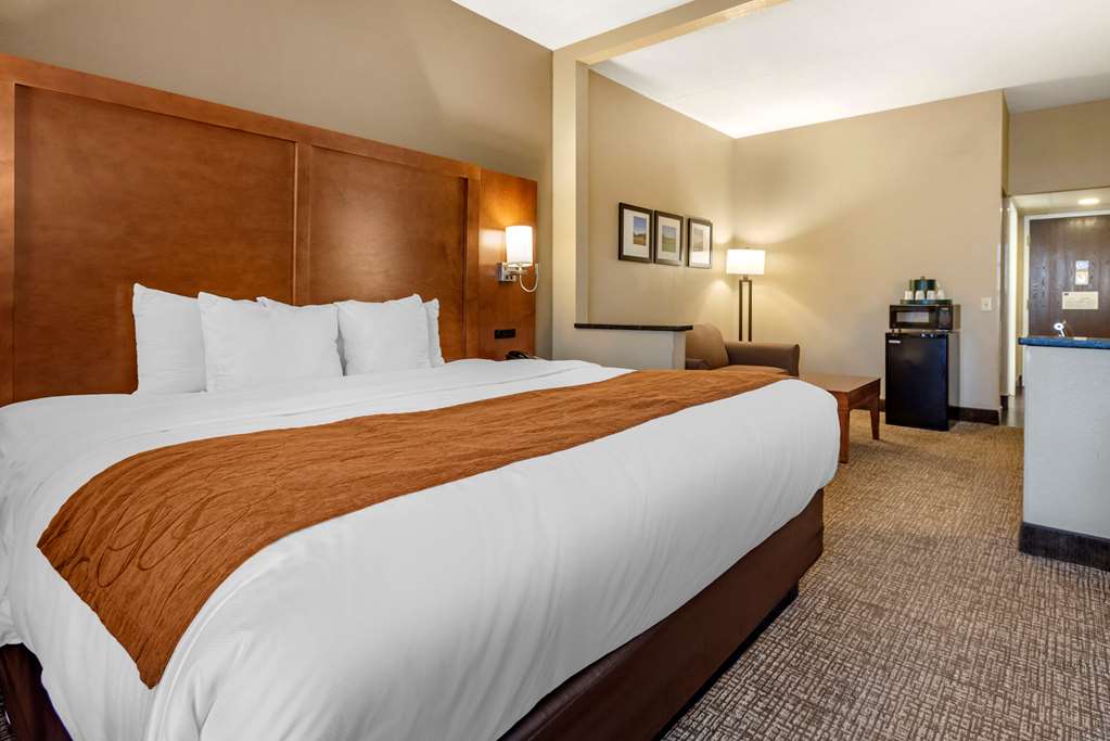 comfort suites bethlehem near lehigh university and lvi airport