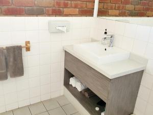 port campbell motor inn