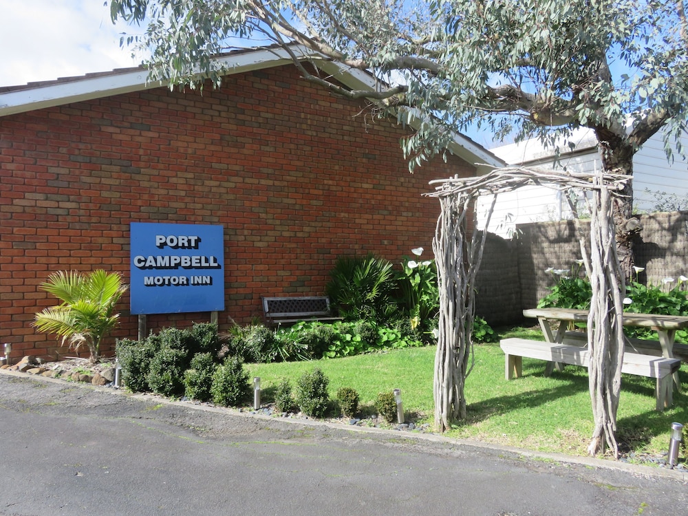 port campbell motor inn