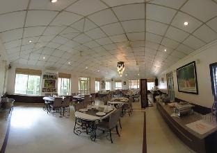 village machaan resort