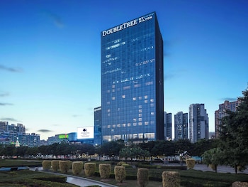 doubletree by hilton hotel shenzhen longhua