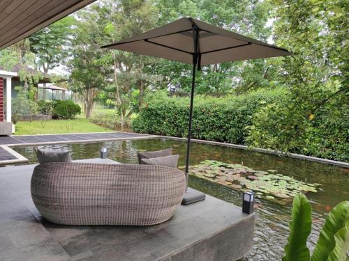 djoglo luxury bungalow