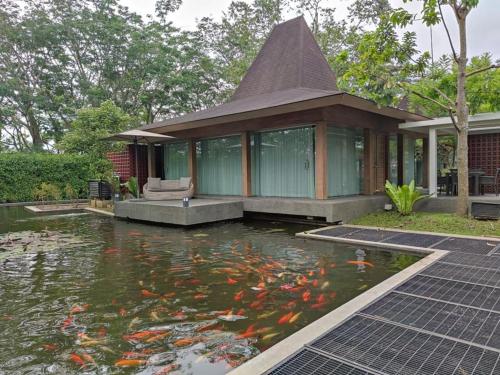 djoglo luxury bungalow