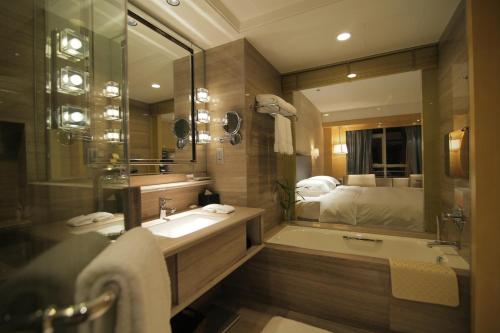 Taizhou Huangyan Yaoda Hotel,Taizhou>>Huangyan,5 star