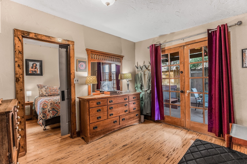 cliff house lodge bed and breakfast adult only