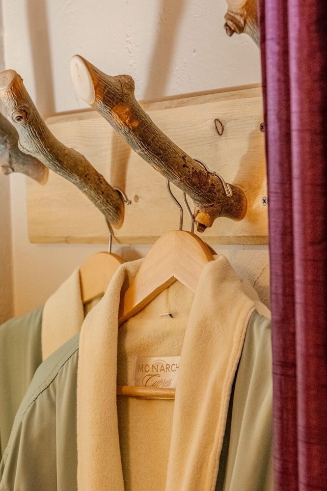 cliff house lodge bed and breakfast adult only