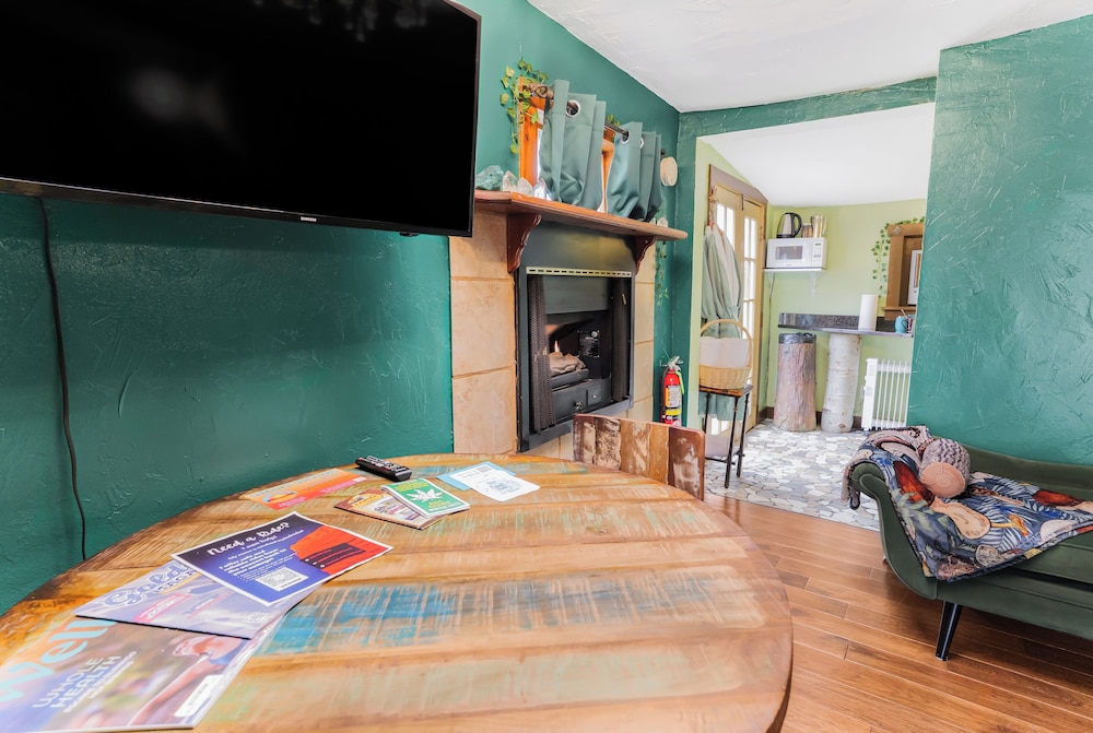 cliff house lodge bed and breakfast adult only