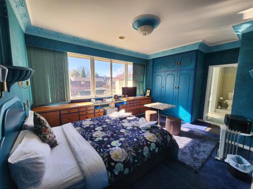 pure motel