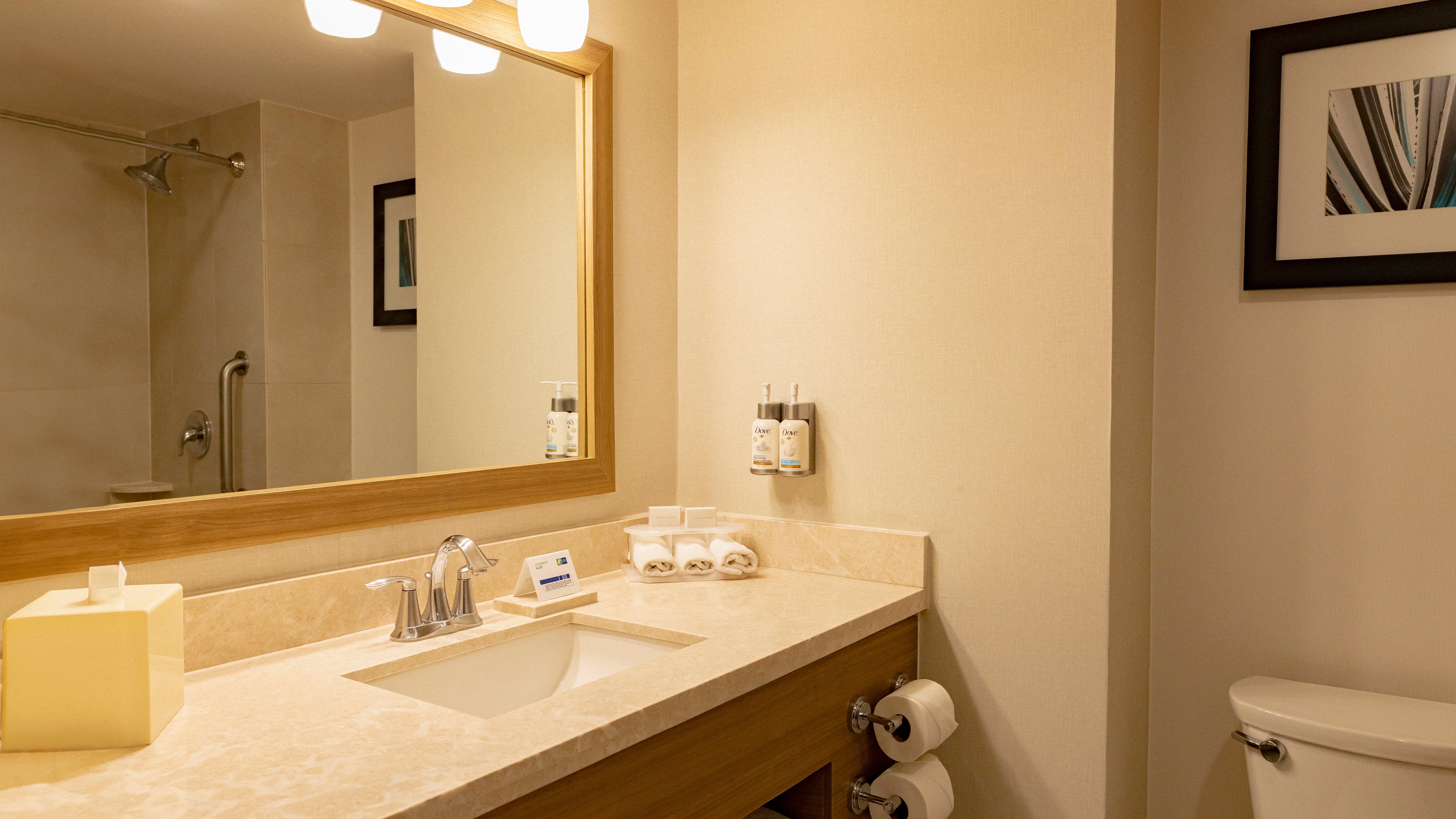holiday inn express and suites chihuahua juventud by ihg