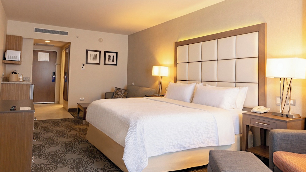 holiday inn express and suites chihuahua juventud by ihg