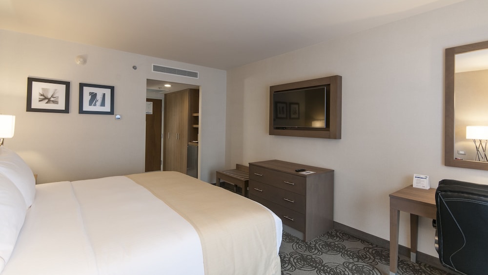 holiday inn express and suites chihuahua juventud by ihg