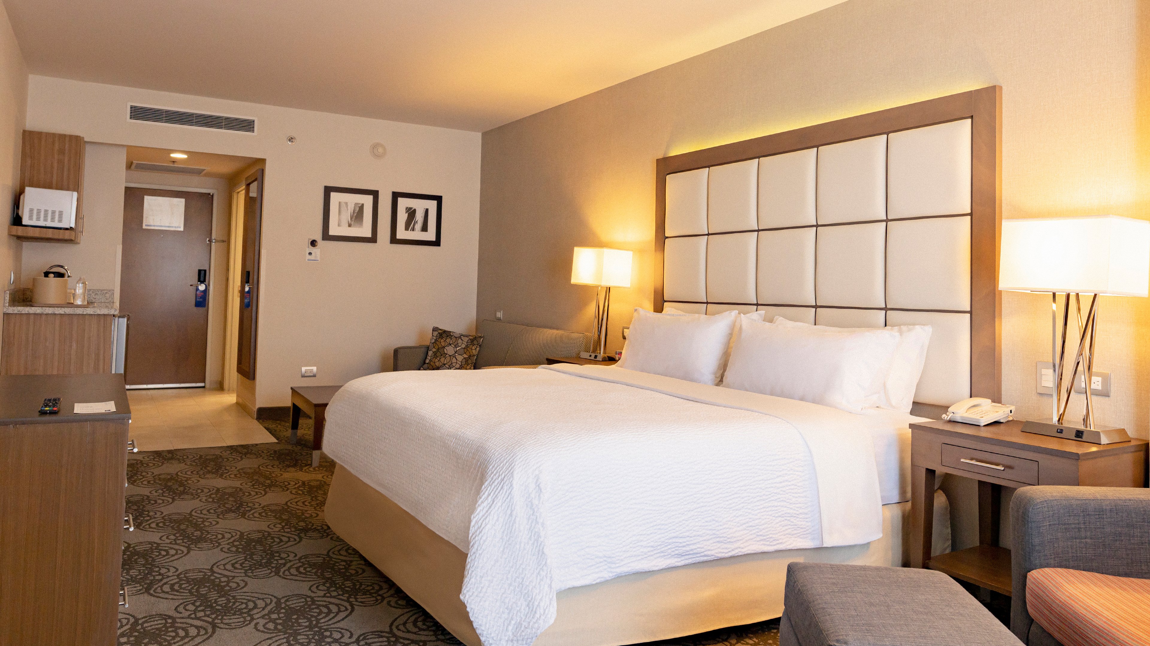 holiday inn express and suites chihuahua juventud by ihg