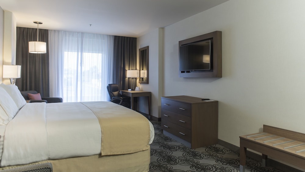 holiday inn express and suites chihuahua juventud by ihg