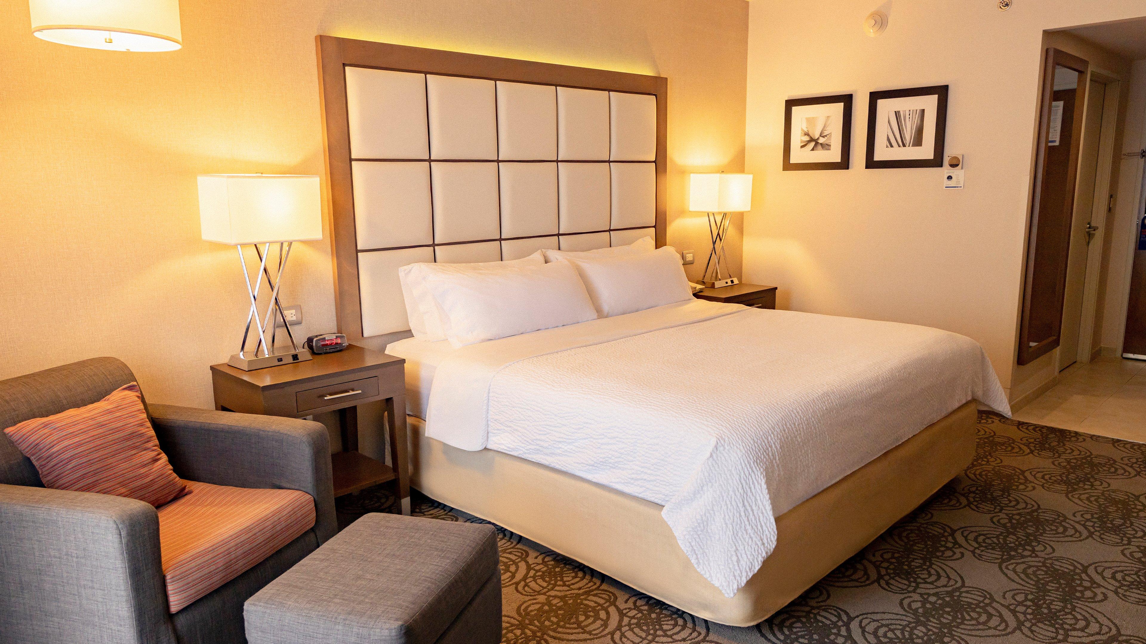 holiday inn express and suites chihuahua juventud by ihg