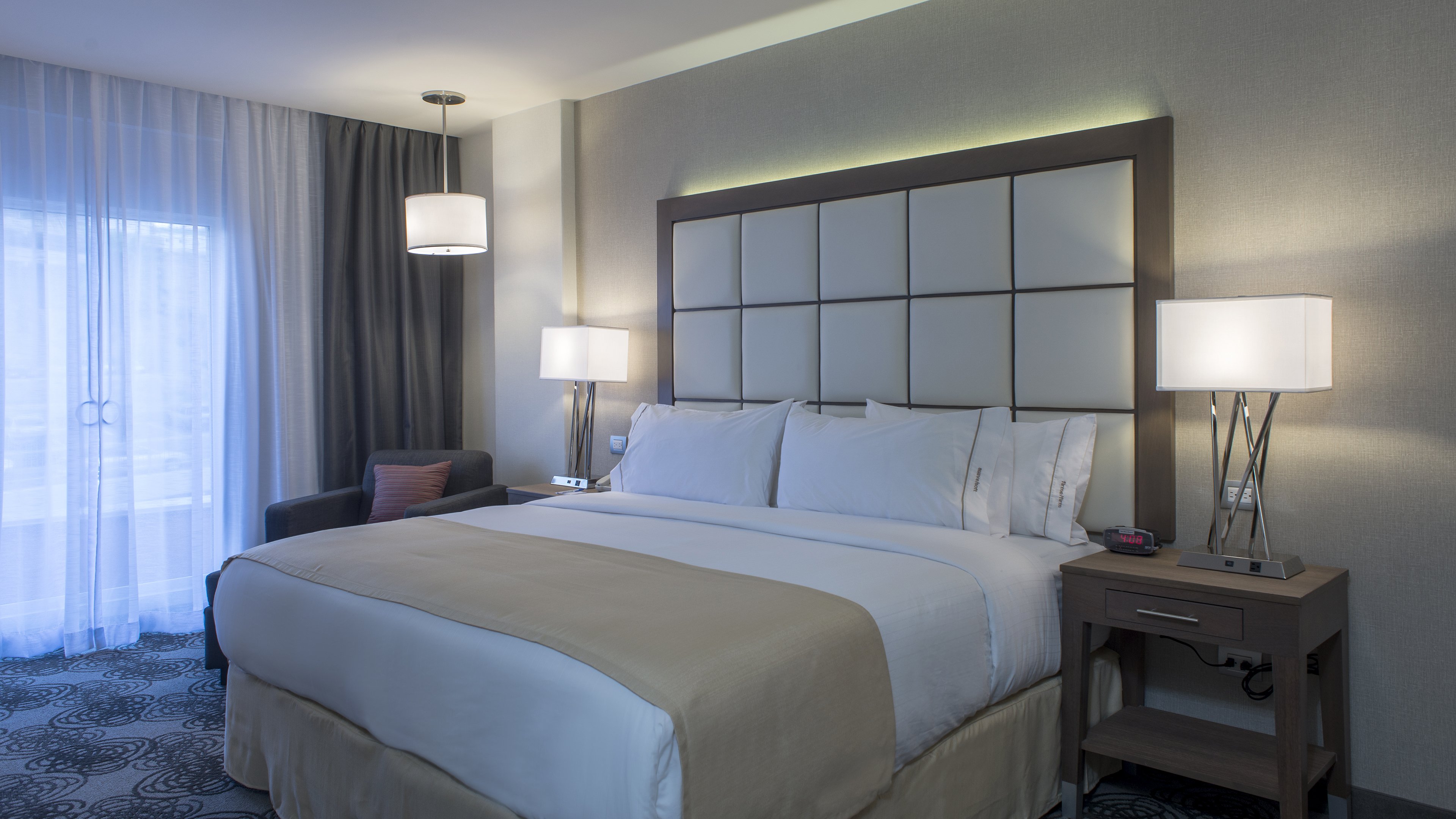 holiday inn express and suites chihuahua juventud by ihg