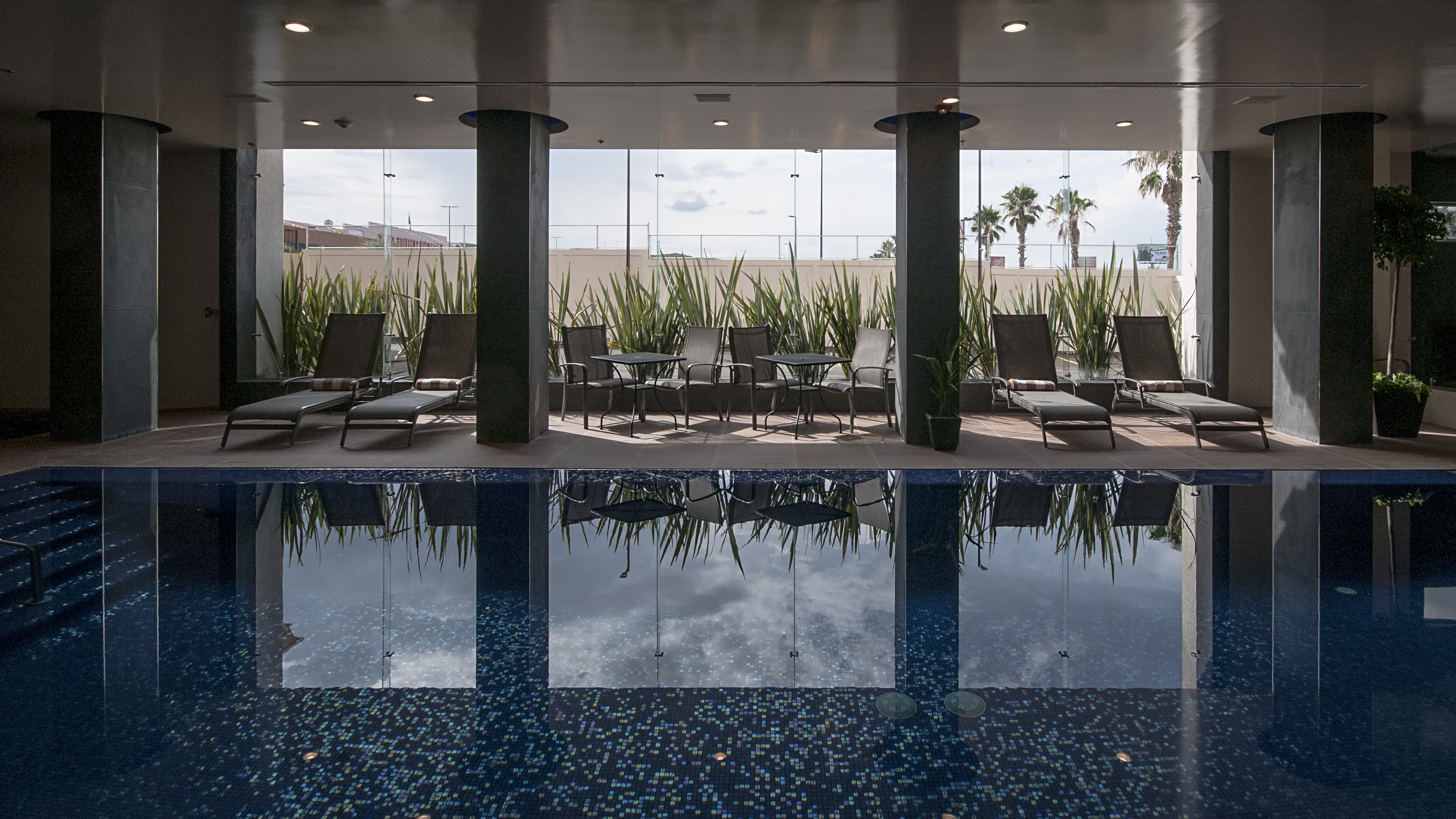holiday inn express and suites chihuahua juventud by ihg