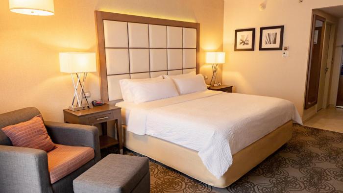 holiday inn express and suites chihuahua juventud by ihg