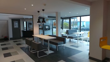 Premiere Classe Amiens,Lille>>Amiens,2 star