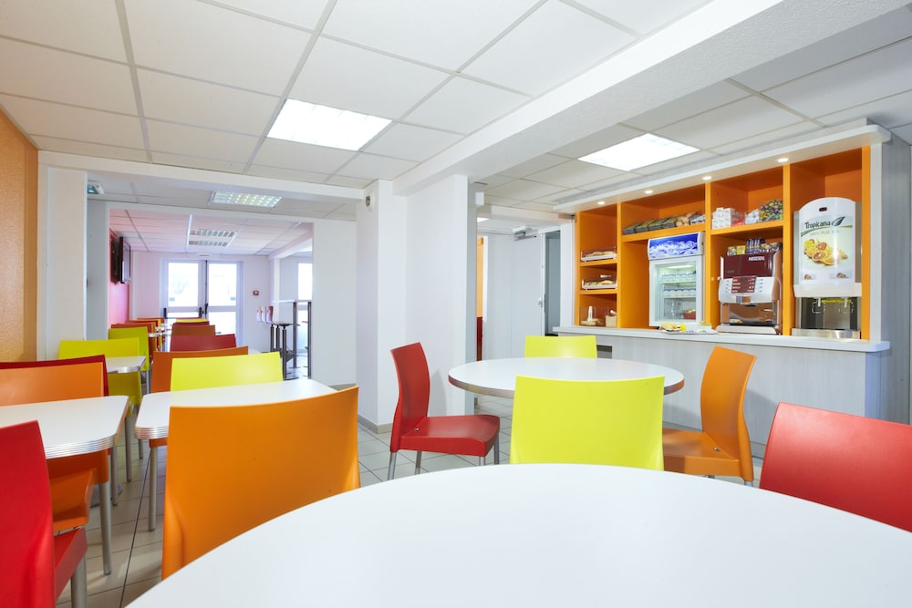 premiere classe marseille vitrolles anjoly