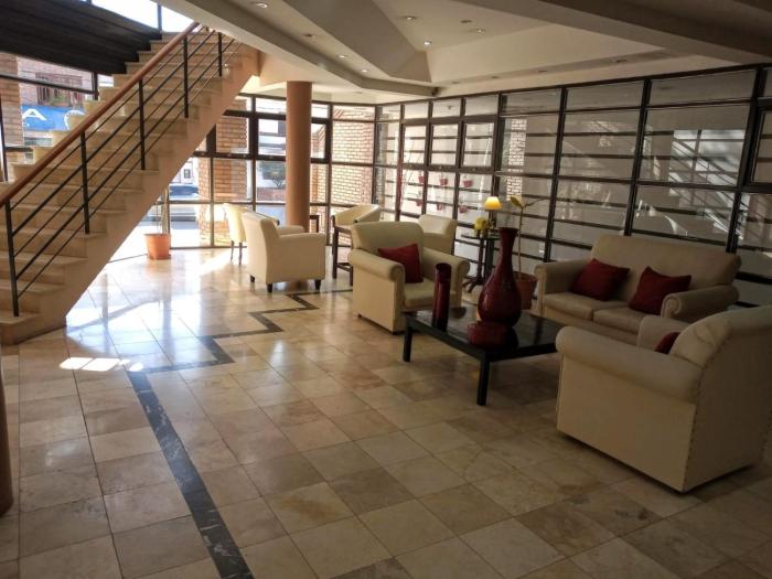hotel lazaro