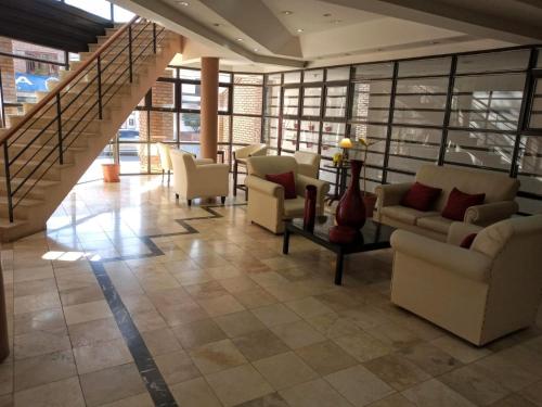 hotel lazaro