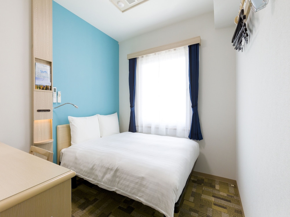 toyoko inn saga ekimae