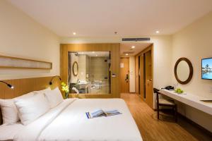 starcity hotel and condotel beachfront nha trang