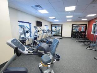 hampton inn and suites bismarck northwest