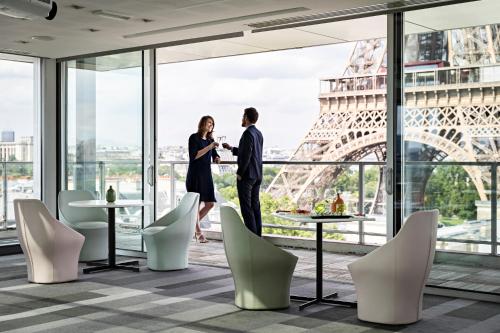 pullman paris tour eiffel