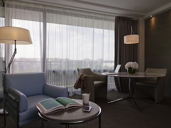 pullman paris tour eiffel