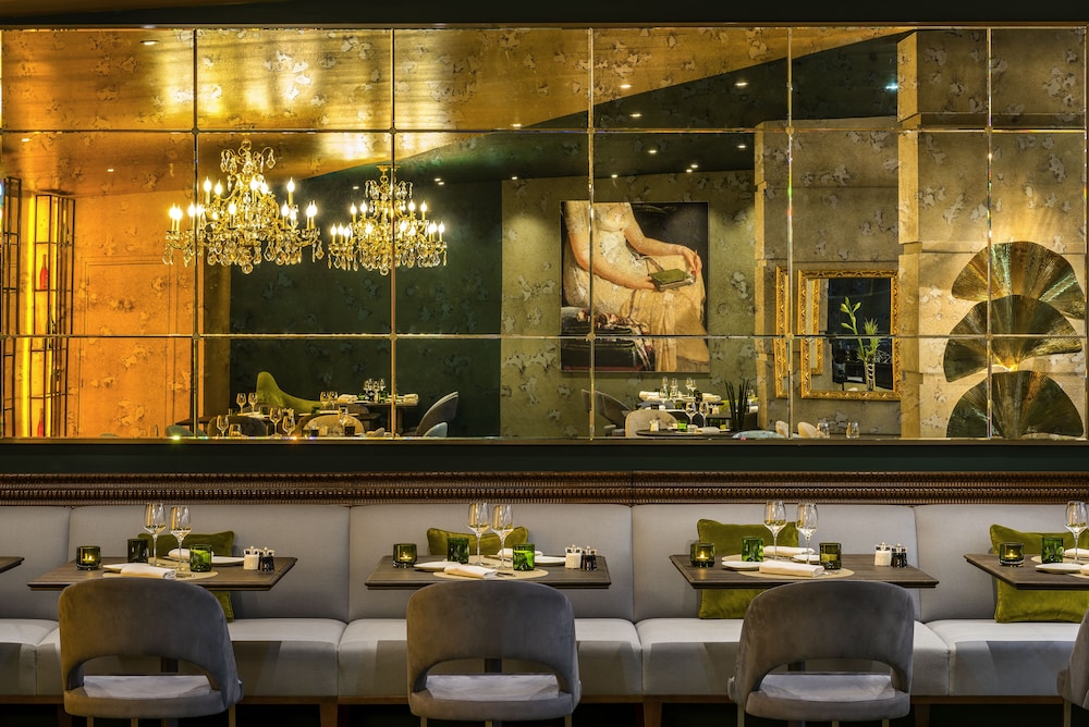 le louis versailles chateau mgallery hotel collection