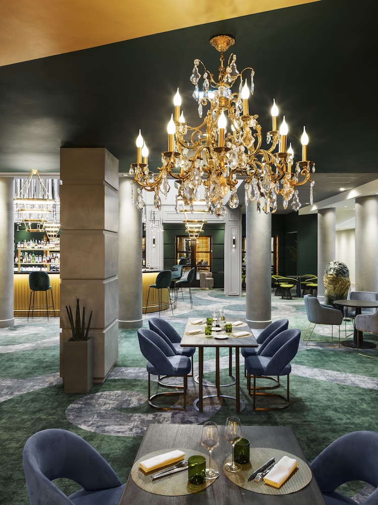 le louis versailles chateau mgallery hotel collection