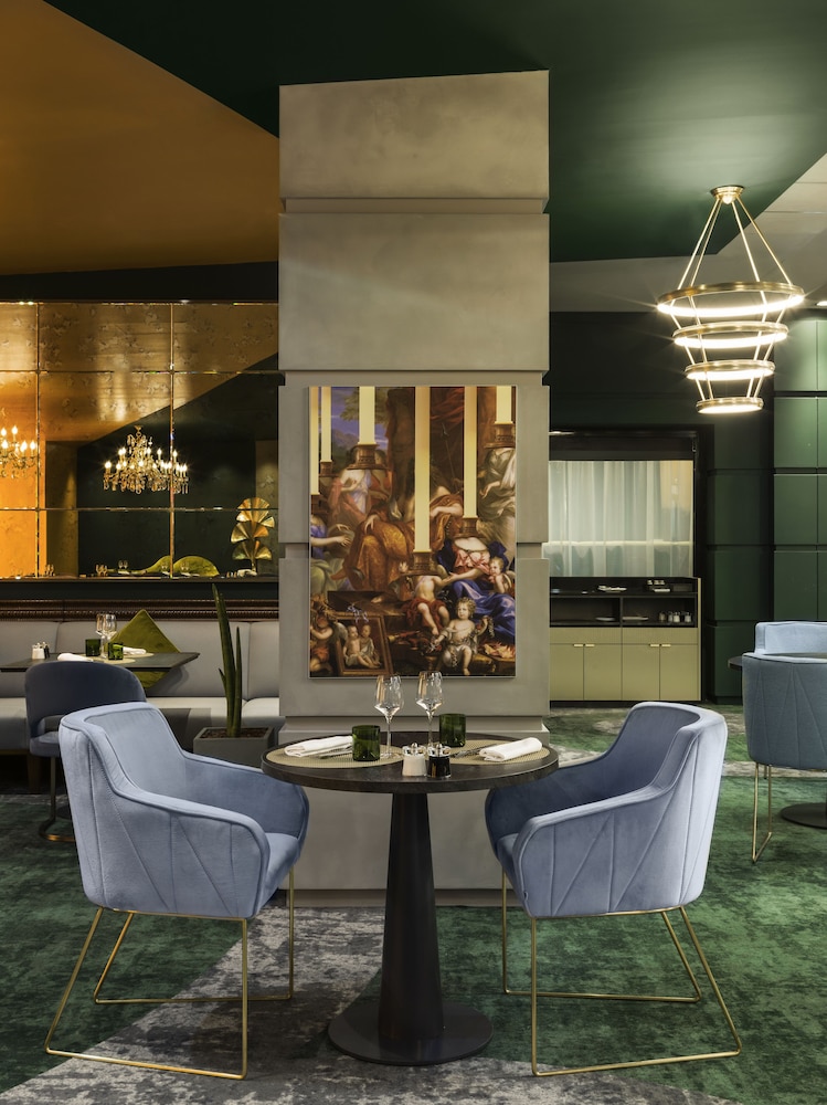 le louis versailles chateau mgallery hotel collection