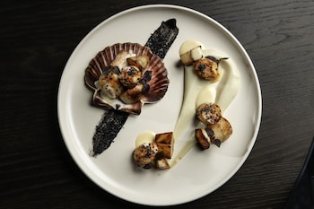 le louis versailles chateau mgallery hotel collection