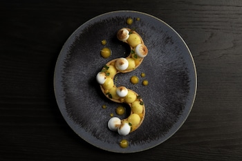 le louis versailles chateau mgallery hotel collection