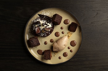 le louis versailles chateau mgallery hotel collection