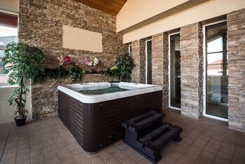 hotel garzon plaza