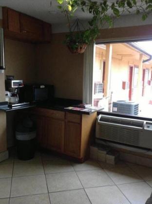 interstate inn express