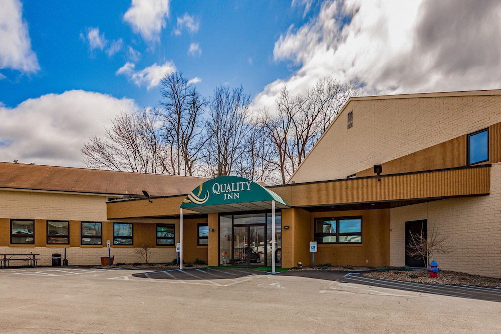 quality inn schenectady albany