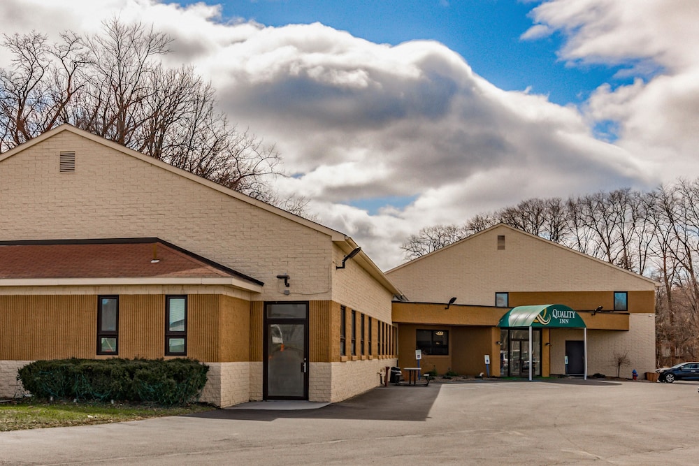 quality inn schenectady albany