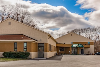 quality inn schenectady albany