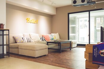 ahiruyah guest house in kaohsiung hostel