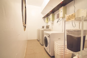 ahiruyah guest house in kaohsiung hostel