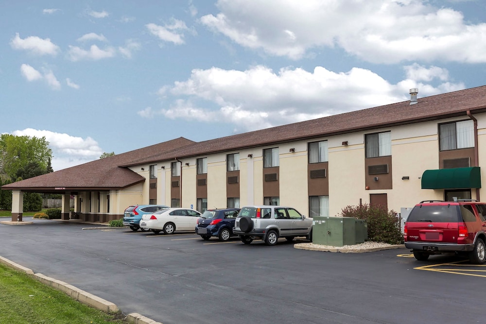 quality inn sycamore dekalb