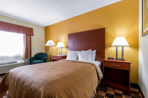 quality inn sycamore dekalb