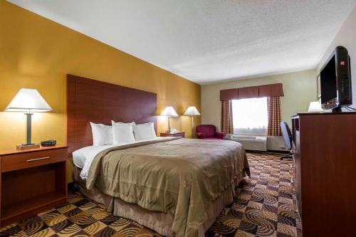 quality inn sycamore dekalb