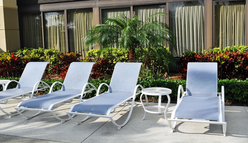 holiday inn express boca raton west by ihg