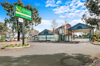 quality inn and suites traralgon